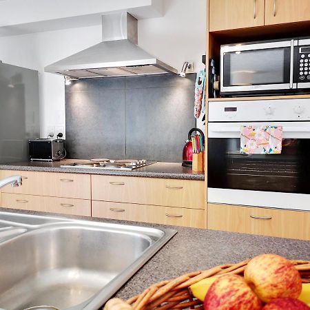 Park To Mountains Apartment แอโรว์ทาวน์ ภายนอก รูปภาพ